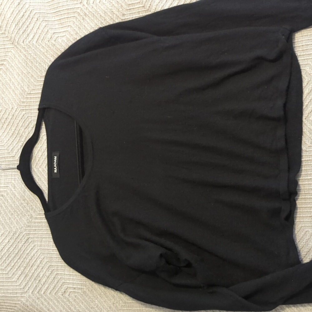 Naadam drop shoulder cropped black cashmere sweater S small fits like M